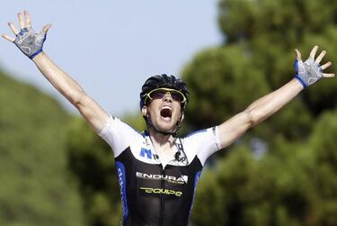 Konig se destapa en Peñas Blancas y Roche es líder