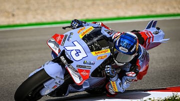 Álex Márquez con la Ducati en Portimao.