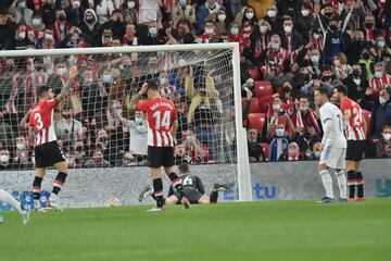 Benzema anotó el 0-1 en el minuto 3 del partido.