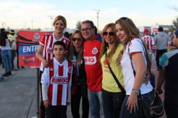 Fans en el Chivas vs América