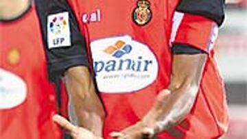 <b>IMPACIENTE. </b>Etoo desea fichar ya por el Barcelona