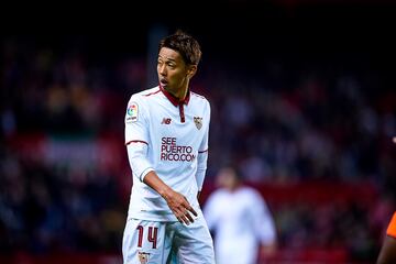 El actual jugador del Cerezo Osaka lleg¨® al Sevilla procedente del Hannover 96 en la 16/17 tras el pago de 6,50 millones de euros.