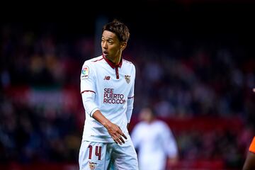 El actual jugador del Cerezo Osaka llegó al Sevilla procedente del Hannover 96 en la 16/17 tras el pago de 6,50 millones de euros.