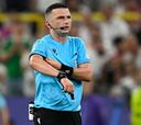 El inglés Michael Oliver arbitrará el Barça-PSG