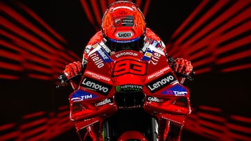 Marc Márquez y la Ducati Desmosedici GP25, la nueva moto de Ducati Lenovo Team.
