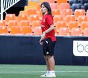 "Ojalá sea la primera entrenadora de muchas en el Valencia"