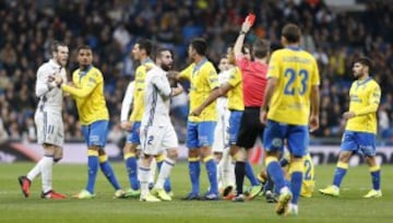 El árbitro Fernández Borbalán expulsó a Gareth Bale.