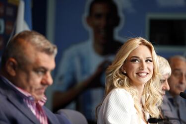 Victoria Lopyreva embajadora del Mundial Rusia 2018. 
Rueda de prensa en el Predio Julio Humberto Grondona con Claudio Tapia presidente de la AFA.