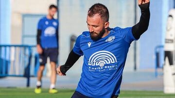 Emre Çolak rectifica y ahora dice que se queda en el Intercity