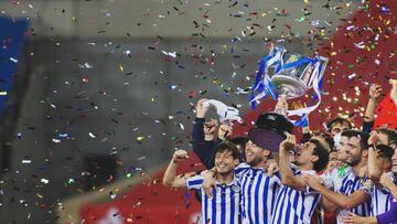 Athletic y Real Sociedad se veían las caras por primera vez en una final de Copa. Este hecho histórico llegó en 2020, un año marcado irremediablemente por la pandemia del coronavirus. El fútbol paró, pero volvió y la final de Copa querían que se jugara con público por lo que hubo que esperar a 2021... Con el calendario apretado y otra final de Copa de por medio, ambos equipos se citaron en La Cartuja el 3 de abril. Un gol de Mikel Oyarzabal de penalti dio el título a los de San Sebastián. Dos semanas más tarde, el Athletic volvía a caer en otra final copera, esta correspondiente a la temporada 20/21, frente al Barcelona por un contundente 0-4.