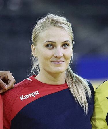 Las 16 bellezas que deslumbran en el Europeo de Balonmano