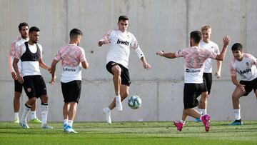 Maxi, con el grupo de Celades.