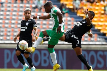 El equipo colombiano se impuso 3-0 en el amistoso disputado en el Atanasio Girardot. La Noche Verdolaga se trasladó a la mañana de este domingo por lluvia.