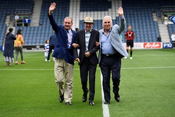 Queens Park Rangers and Bournemouth staged the Stan Bowles Benefit match at Loftus Road today. Bowles pictured with his old QPR team mate Gerry Francis before the match.