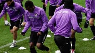 El Málaga recupera a cinco jugadores ante la Real