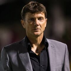 Hernán Cristante fuera del banquillo de Toluca