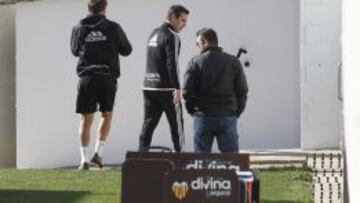 Gary Neville continúa hasta el partido contra el Espanyol