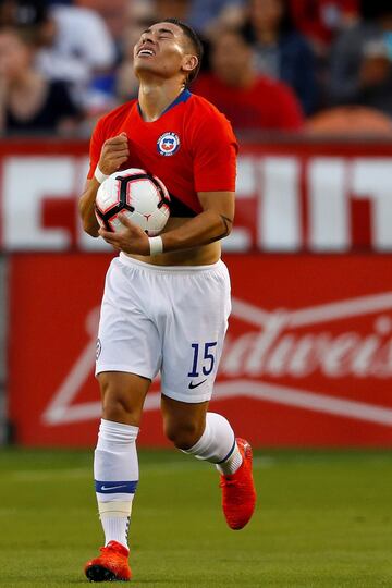 HO01. HOUSTON (EE.UU.), 26/03/2019.- El chileno Oscar Opazo celebra luego de anotar un gol durante un partido amistoso internacional entre EE.UU. y Chile este martes, en el estadio BBVA Compass en Houston, Texas (EE.UU.). EFE/Aaron M. Sprecher