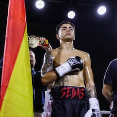 Sandor Martín estrena el Boxing Nights Arena con un Campeonato de España