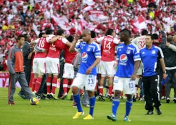 El tradicional clásico capitalino se tiñe de rojo y los cardenales vencen a Millonarios en los dos partidos. 