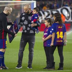 Messi leads Barcelona to the semi-finals in Coutinho's debut