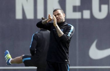 Alves mimics his girlfriend making light of elimination