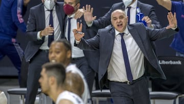 Pablo Laso, entrenador del Rea Madrid, durante el tercer partido de cuartos de la Euroliga ante el Anadolu Efes.