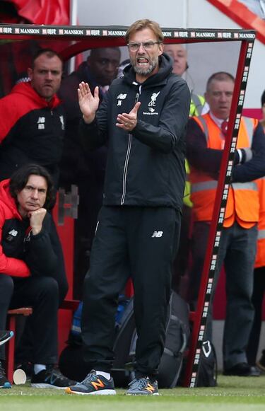 Klopp makes 10 changes as Liverpool beat Bournemouth