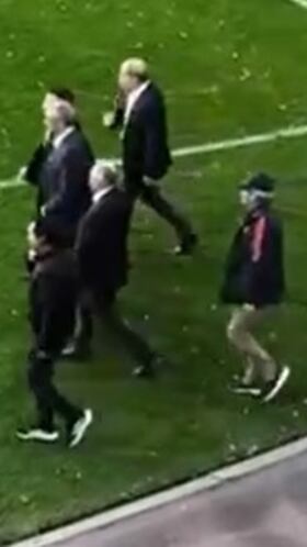 Pablo Milad entra a la cancha a entregar la copa de Coquimbo y esto ocurre: contundente