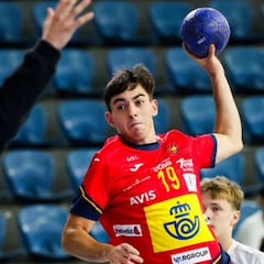 España le regala la victoria a Islandia