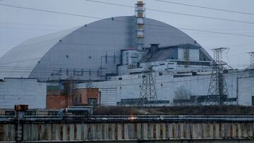 FILE PHOTO: A general view shows the New Safe Confinement (NSC) structure over the old sarcophagus covering the damaged fourth reactor at the Chernobyl Nuclear Power Plant in Chernobyl, Ukraine November 22, 2018. Picture taken November 22, 2018. REUTERS/Gleb Garanich/File Photo