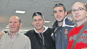 <b>LOS HINCHAS, CON EL RIFLE PANDIANI</b>. Los seguidores del Espanyol que viajaron a Livorno en el día de ayer animaron a los futbolistas de Ernesto Valverde. Los seguidores quieren estar en las gradas del Armando Picchi esta noche apoyando al equipo.