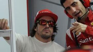 Alonso: "La carrera de mañana es una incógnita"