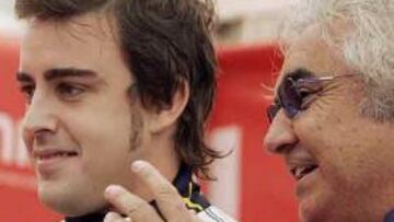 <b>SEPTIEMBRE.</b> Fernando Alonso no quiere pensar de momento en su futuro y ha anunciado que a partir de septiembre comenzará a barajar las posibilidades.