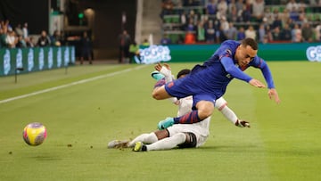 VAR overturns USMNT penalty