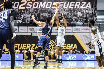 Fuerza Regia derrotó 114-64 a Correcaminos en LNBP