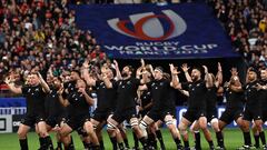 New Zealand's players perform the haka prior to the France 2023 Rugby World Cup semi-final match between Argentina and New Zealand at the Stade de France in Saint-Denis, on the outskirts of Paris, on October 20, 2023. (Photo by Anne-Christine POUJOULAT / AFP)