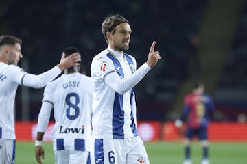 El defensa del Leganés Sergio González celebra su gol, que le dió la victoria al equipo pepinero.