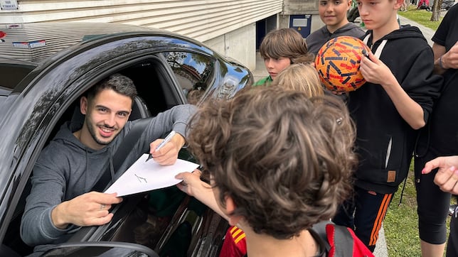 Surrealista: Andrés Martín coge las maletas y vuelve a Vallecas