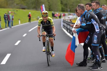 Esteban Chaves y Miguel Ángel López fueron protagonistas de la etapa 17. El corredor del Mitchelton-Scott terminó segundo, mientras que el pedalista del Astana subió un puesto en la general. 