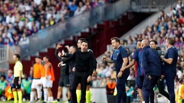 Xavi se lamenta en un momento del Barça-Espanyol.