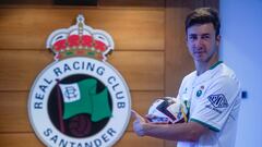 05/08/22 PRESENTACION COMO NUEVO JUGADOR DEL RACING DE SANTANDER 
SAUL GARCIA 