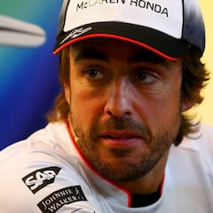 Hamilton: "Traed a Alonso, ya le gané, pero no es la mejor idea..."