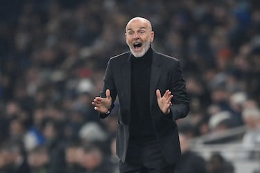 Último cargo: Fiorentina| Edad: 60 | Nacionalidad: Italia