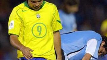 <B>HORAS BAJAS. </B>Ronaldo no parece estar pasando su mejor momento.