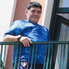 Maradona recibirá la ciudadanía de honor de Napolés