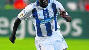 <b>VUELVE LA CALMA. </b>Akalé sólo quiere jugar y evitar la polémica.