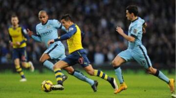 Alexis Sánchez tuvo una activa participación en el triunfo de Arsenal sobre Manchester City de Manuel Pellegrini.