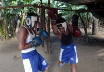 Escuela de boxeo en la comunidad ind¨ªgena de Pacayita en la ciudad de Masaya, Nicaragua.