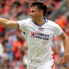 Santi Giménez revela que no fue del agrado de Cruz Azul el interés del Feyenoord